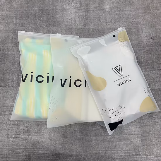 Sacos de PVC deslizante fosco com zíper atacado de plástico transparente fosco Saco de pano com zíper